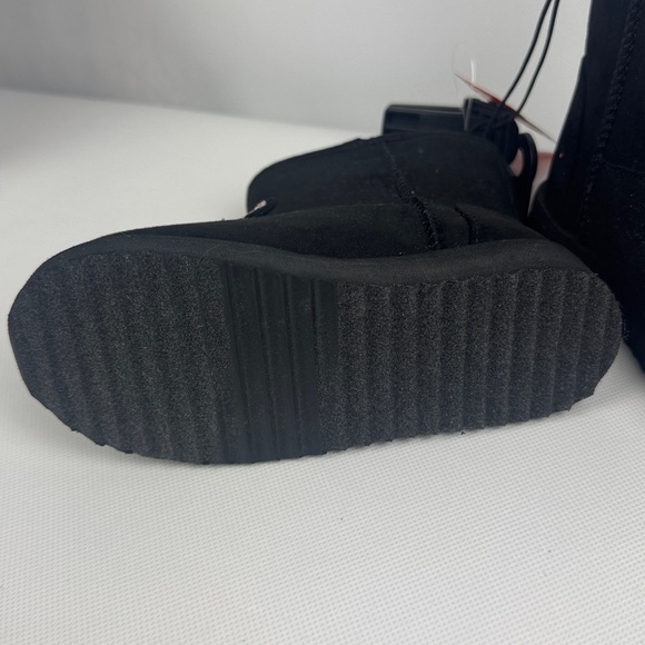 Wonder Nation Black Cat Kids pull on Boots with faux fur lining NWT 10 & 8 - Picture 6 of 6